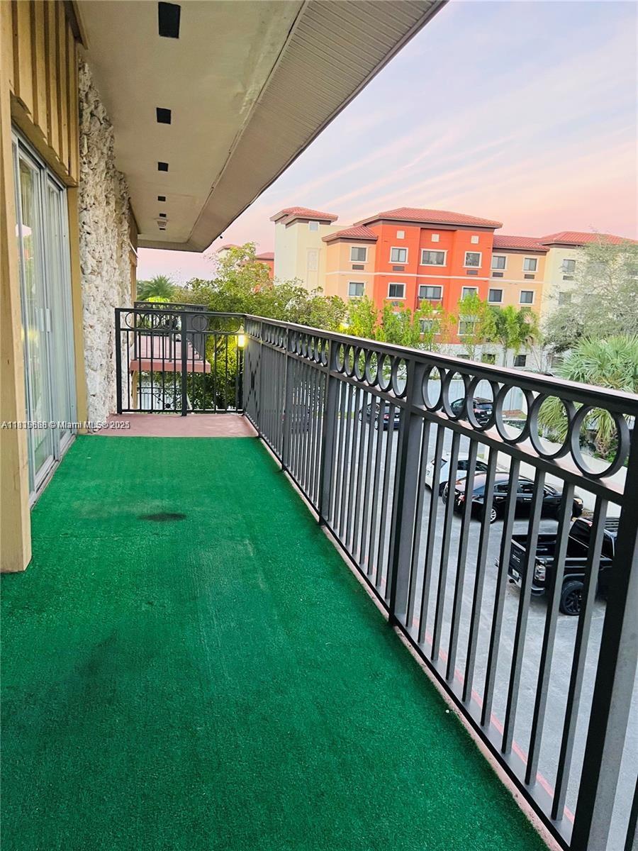 4850 Sw 63rd Ter 131, Davie, Broward County, Florida - 2 Bedrooms  
2 Bathrooms - 