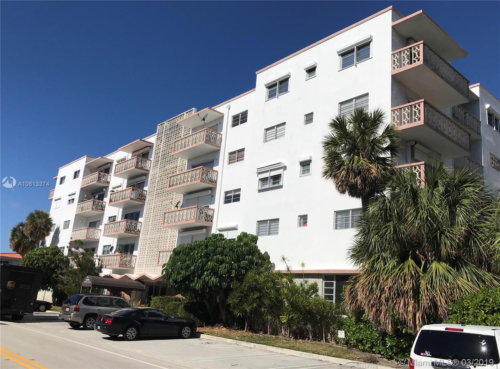 SUMMIT CONDO - Residential