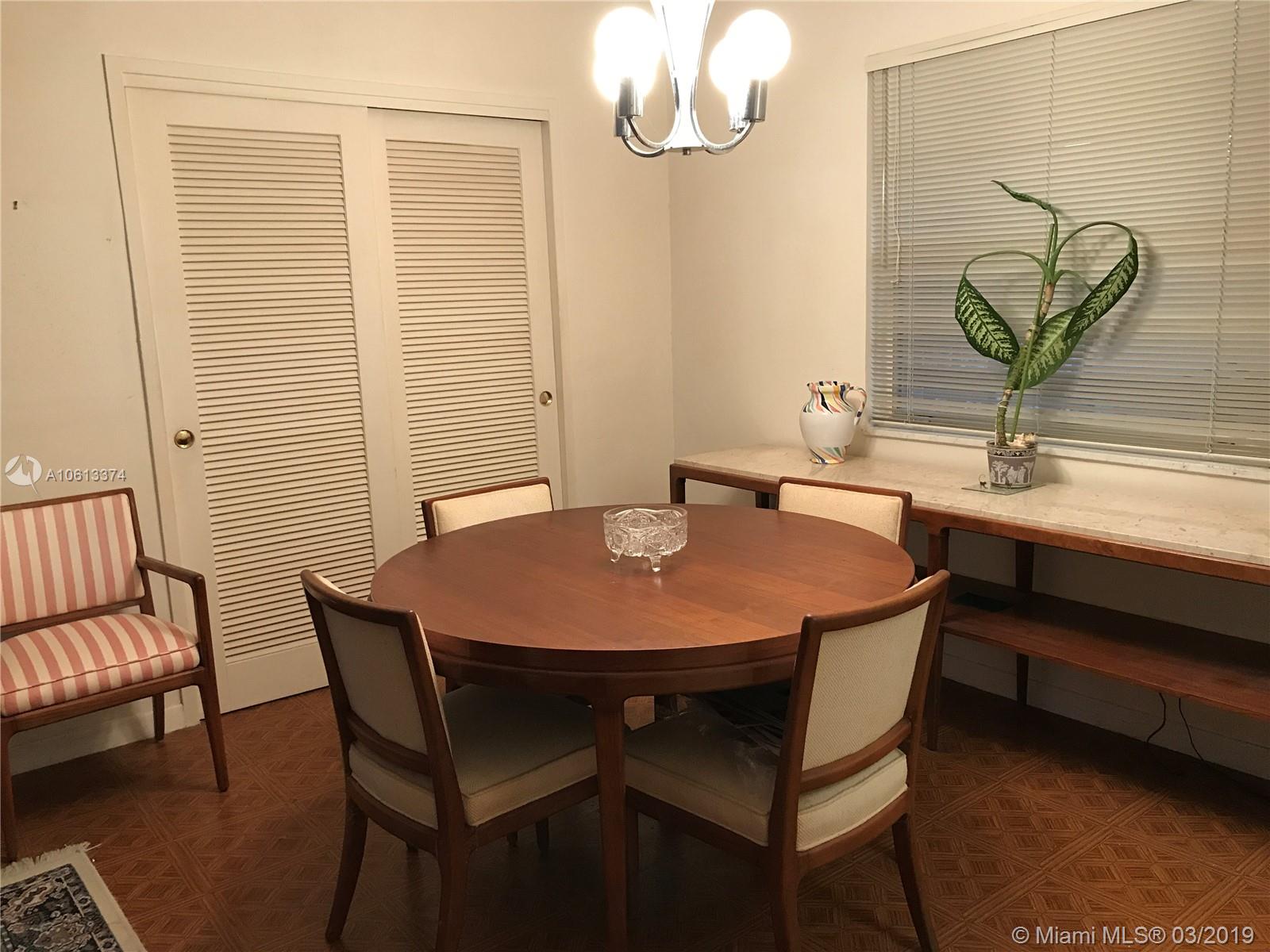 SUMMIT CONDO - Residential