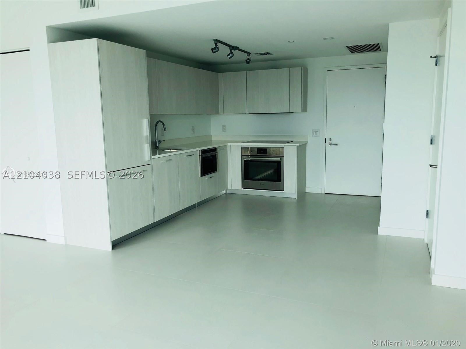 501 NE 31st St 3609