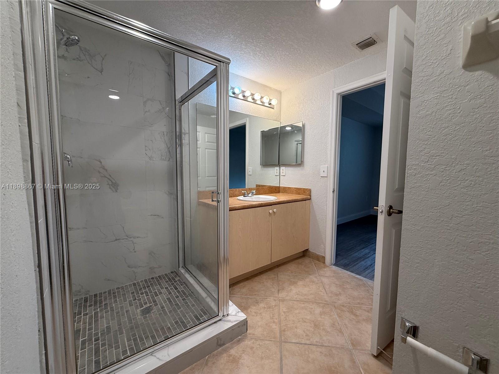 CYPRESS TRAIL CONDO - Residential Lease