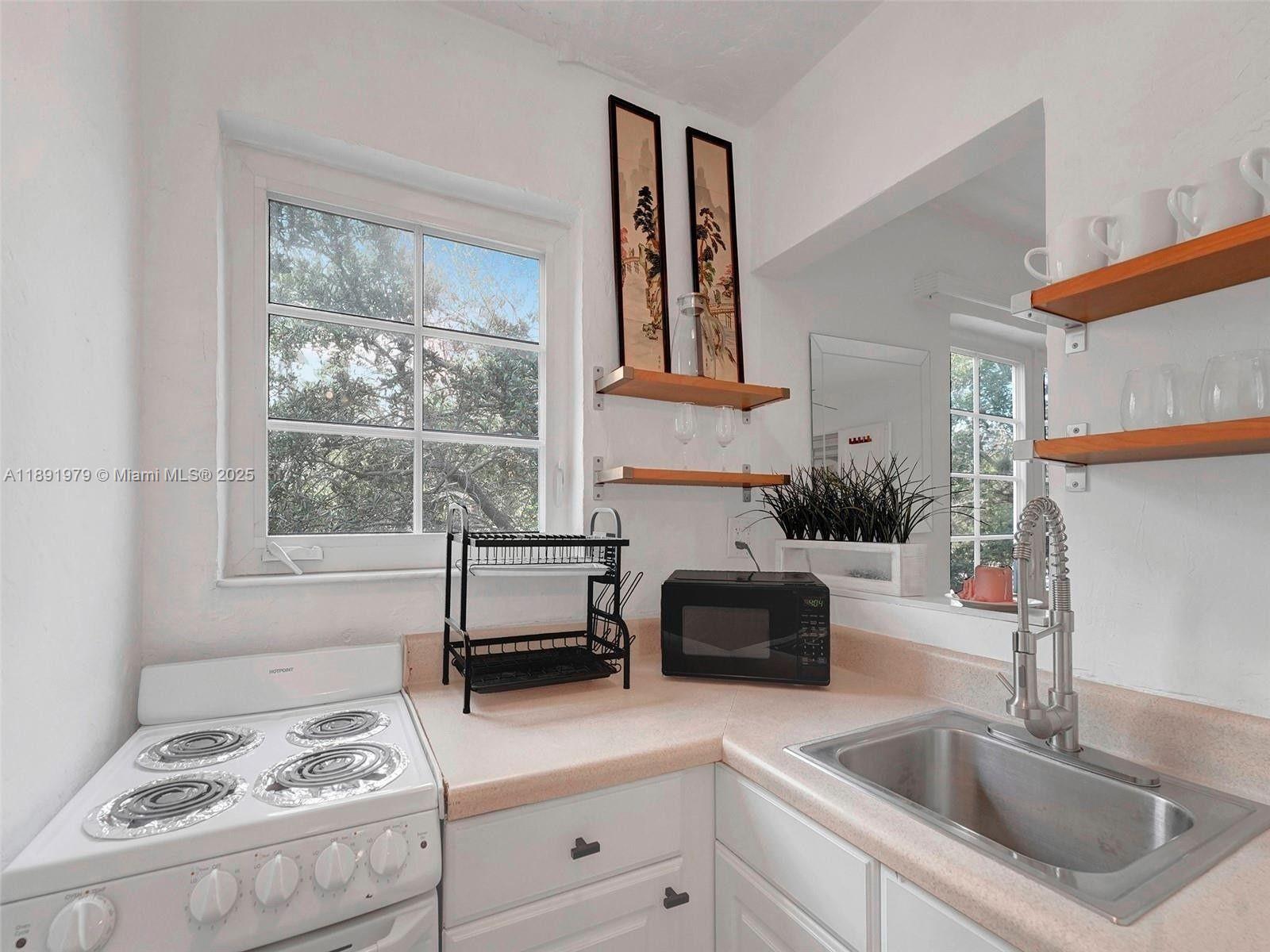 260 EUCLID CONDO - Residential Lease