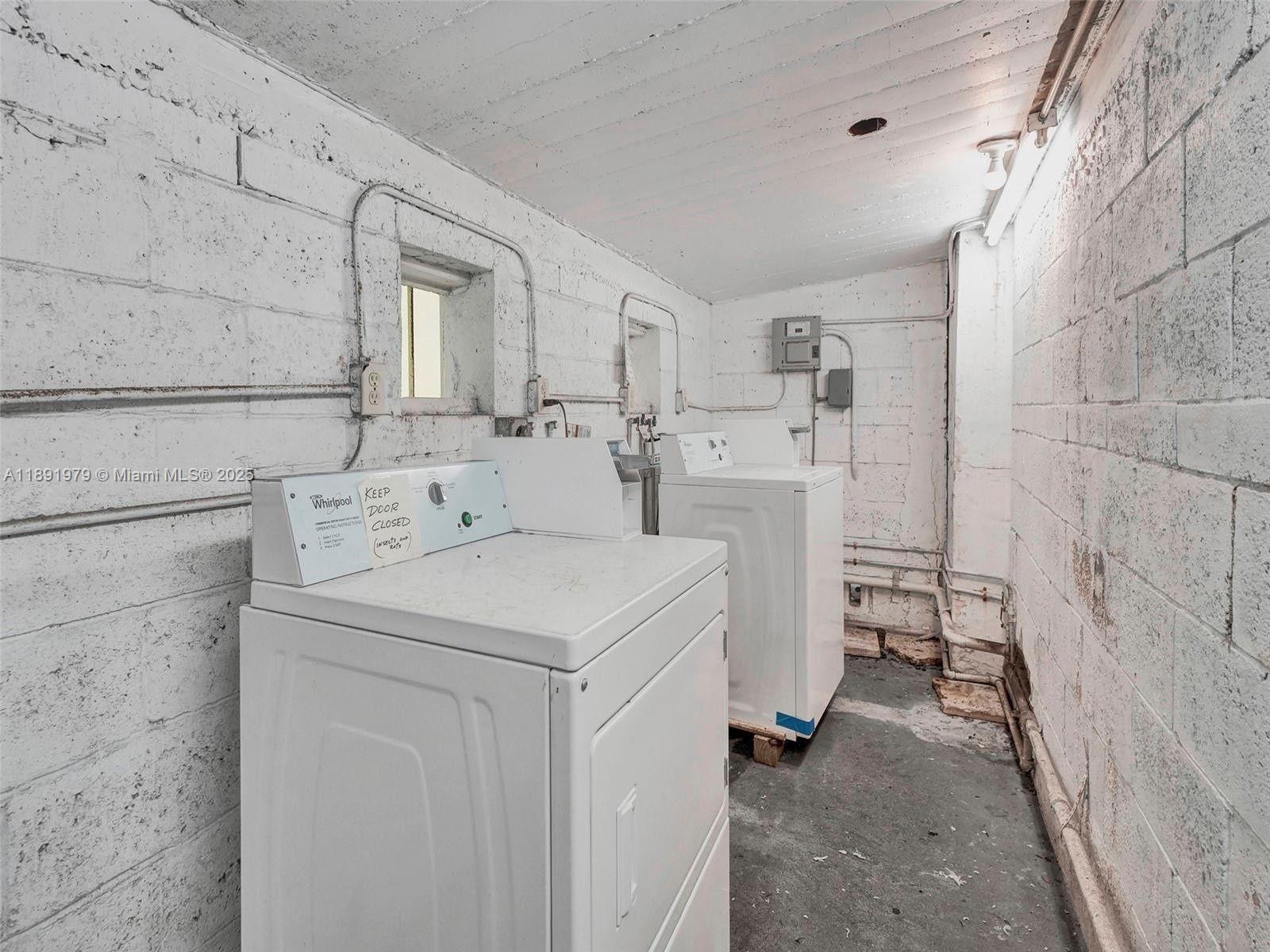 260 EUCLID CONDO - Residential Lease