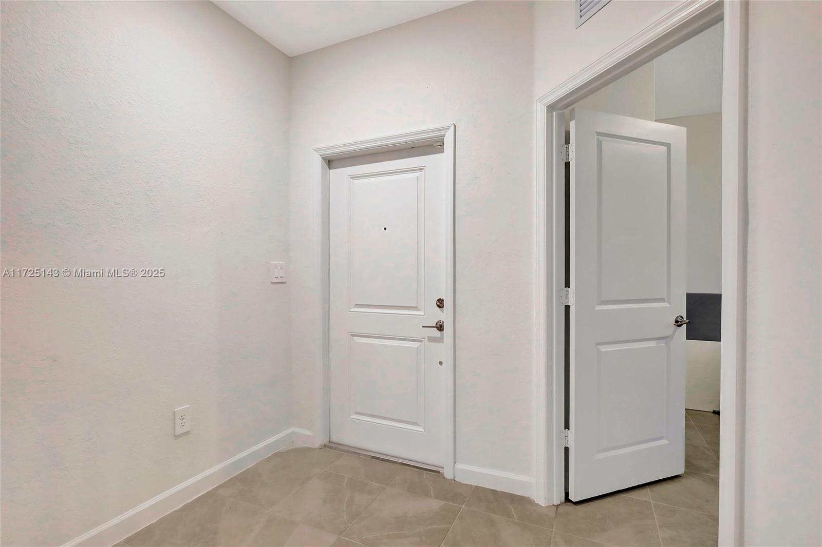 LENNAR WESTVIEW - Residential