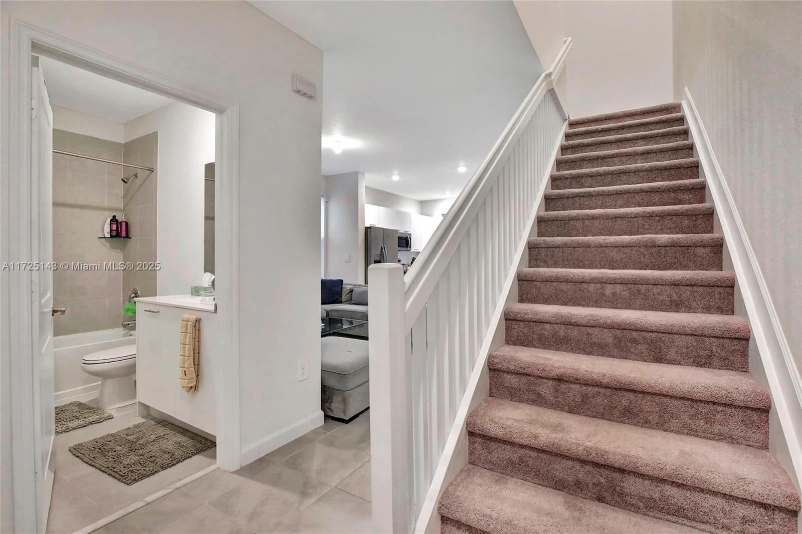 LENNAR WESTVIEW - Residential