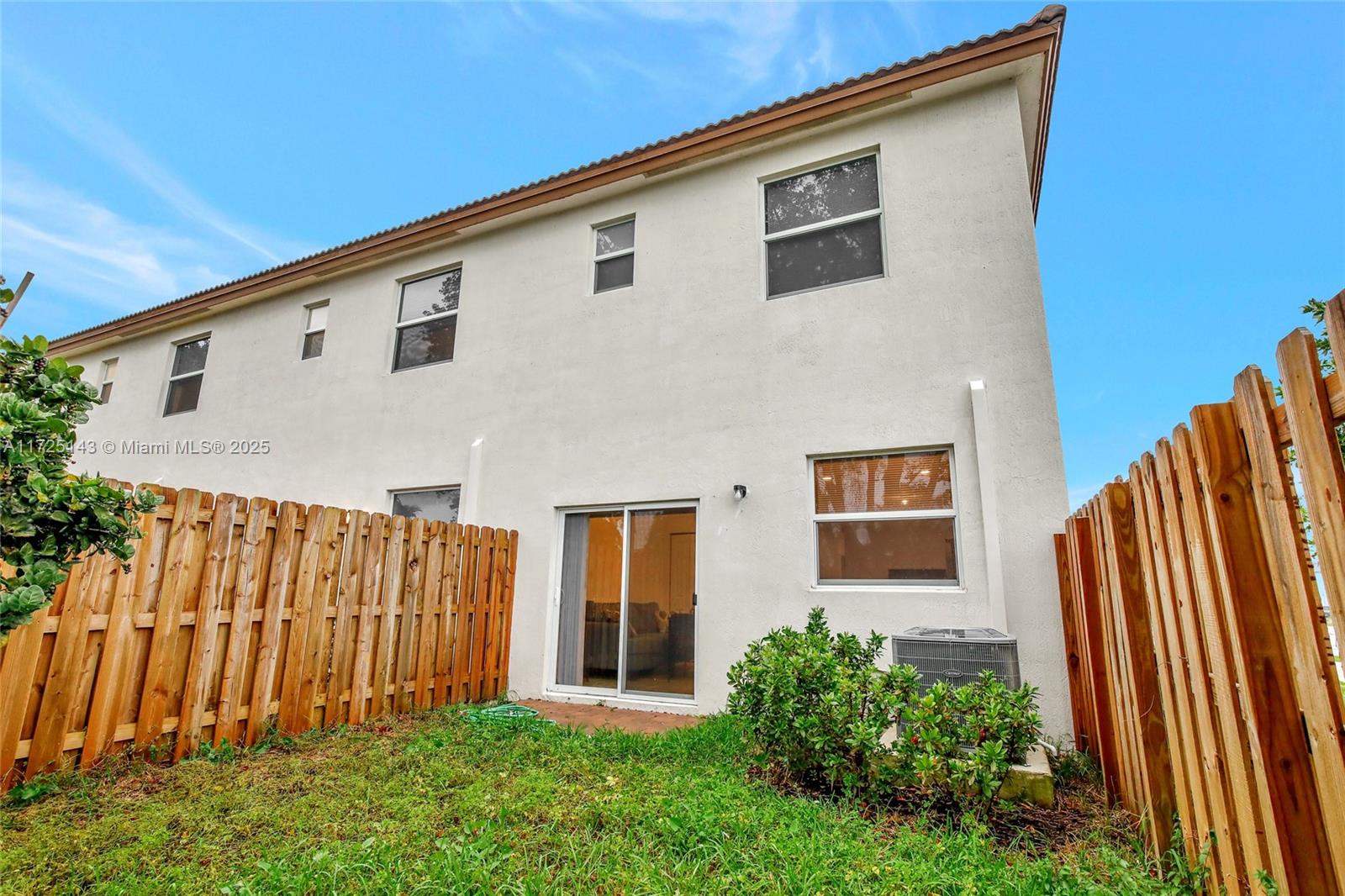LENNAR WESTVIEW - Residential