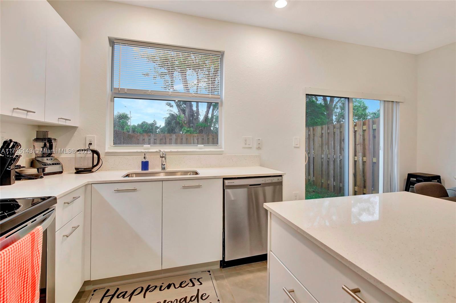 LENNAR WESTVIEW - Residential