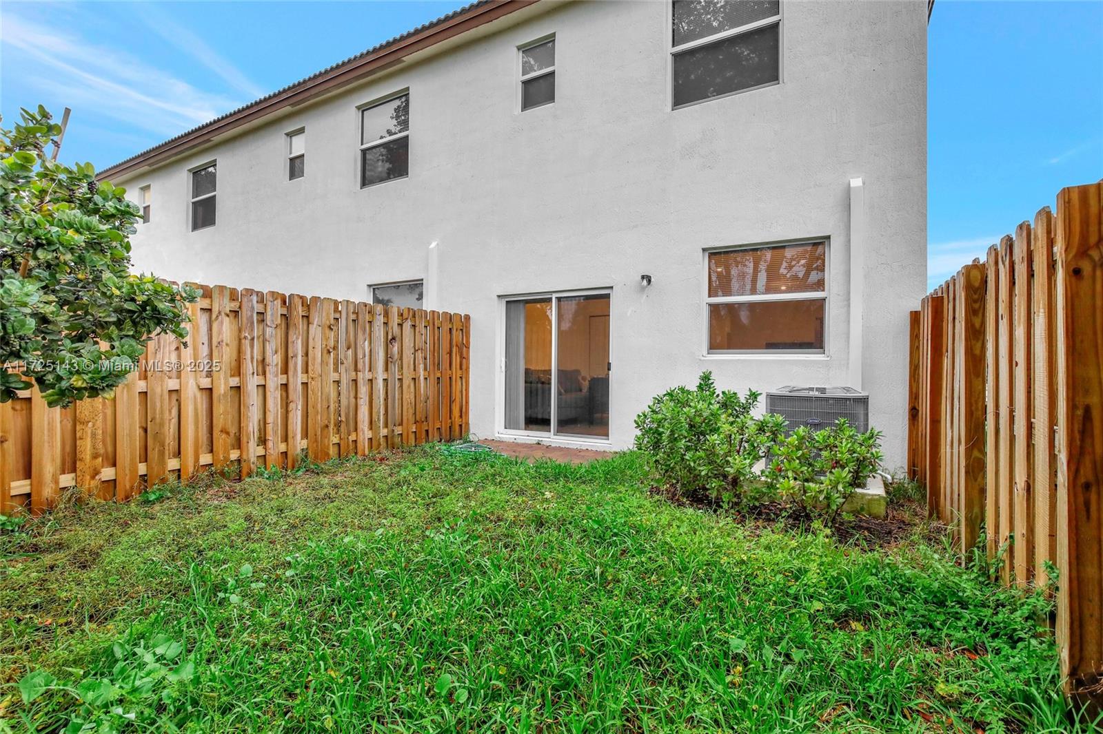 LENNAR WESTVIEW - Residential