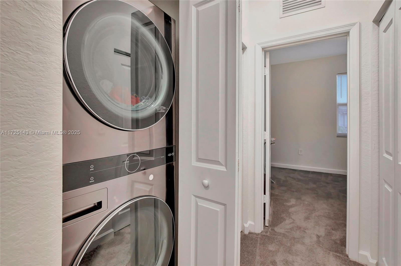 LENNAR WESTVIEW - Residential