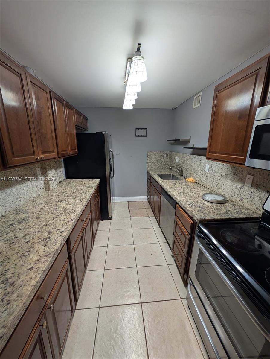 Bayview Palms Condo - Residential Lease