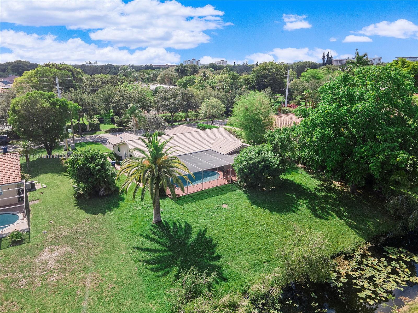 CORAL SPRINGS LAKES - Residential