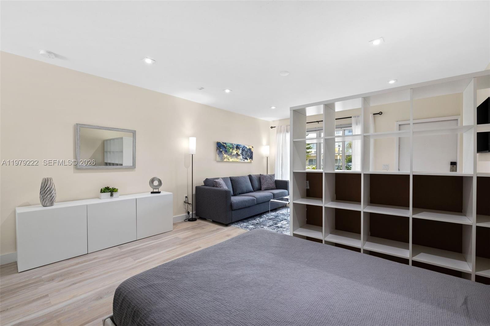 KEN MAE GARDEN CONDO - Residential Lease