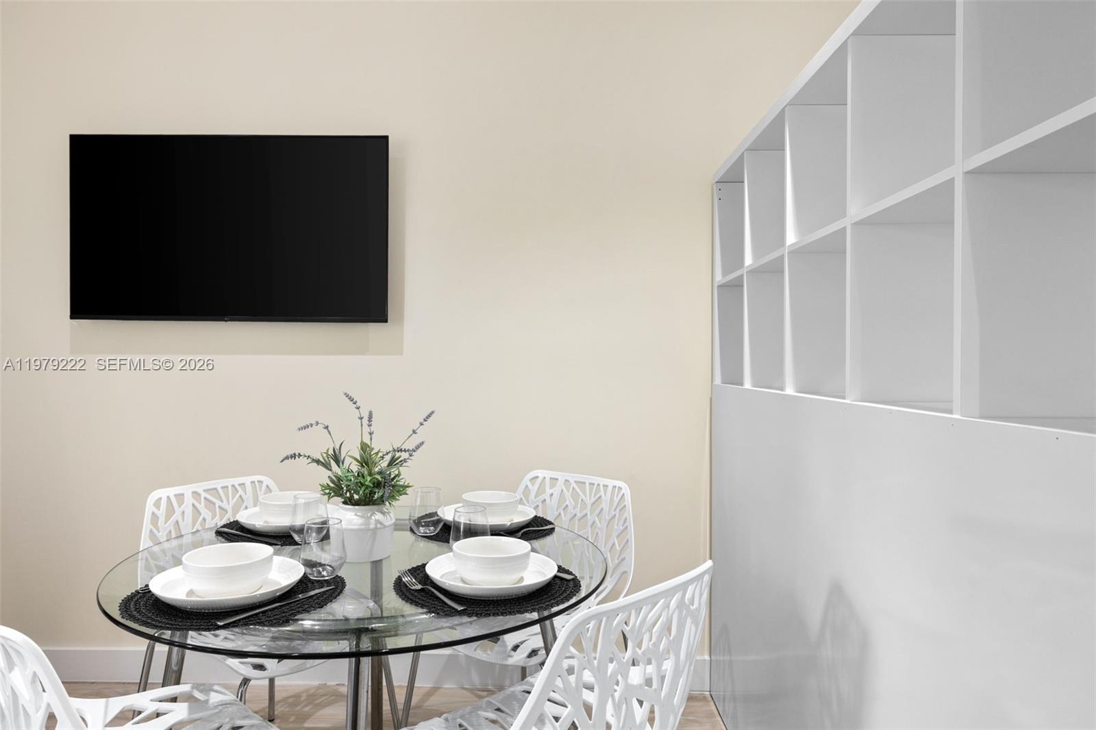 KEN MAE GARDEN CONDO - Residential Lease