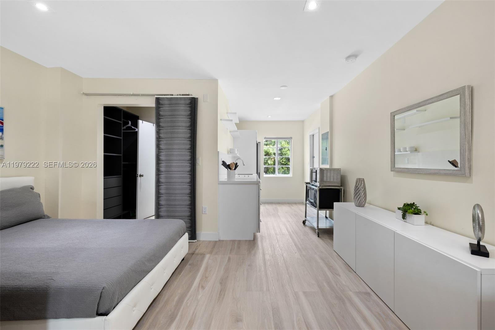 KEN MAE GARDEN CONDO - Residential Lease