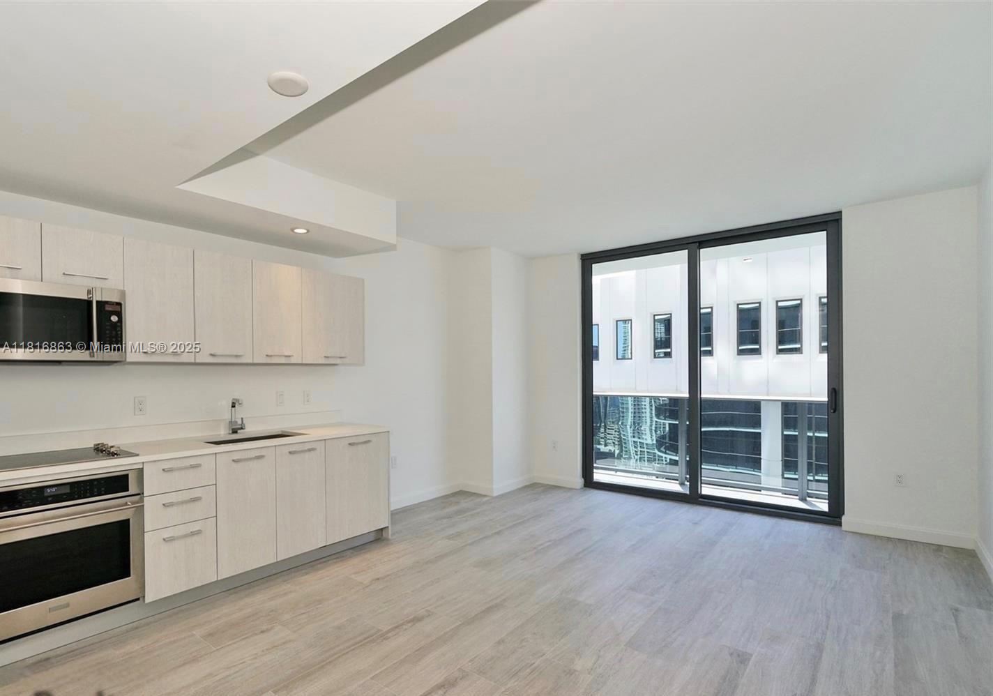 Rental Property at 55 Sw 9th St 2507, Miami, Broward County, Florida - Bedrooms: 1 
Bathrooms: 1  - $3,350 MO.