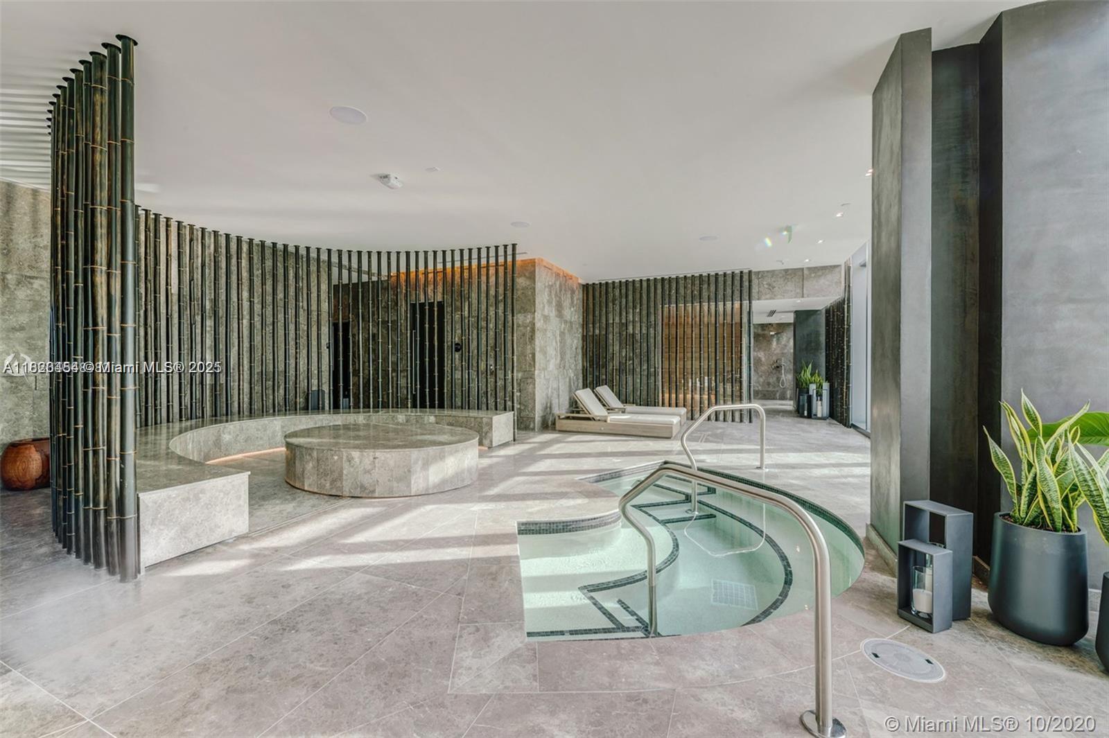 GRAN PARAISO CONDO - Residential