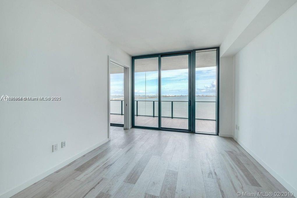 GRAN PARAISO CONDO - Residential