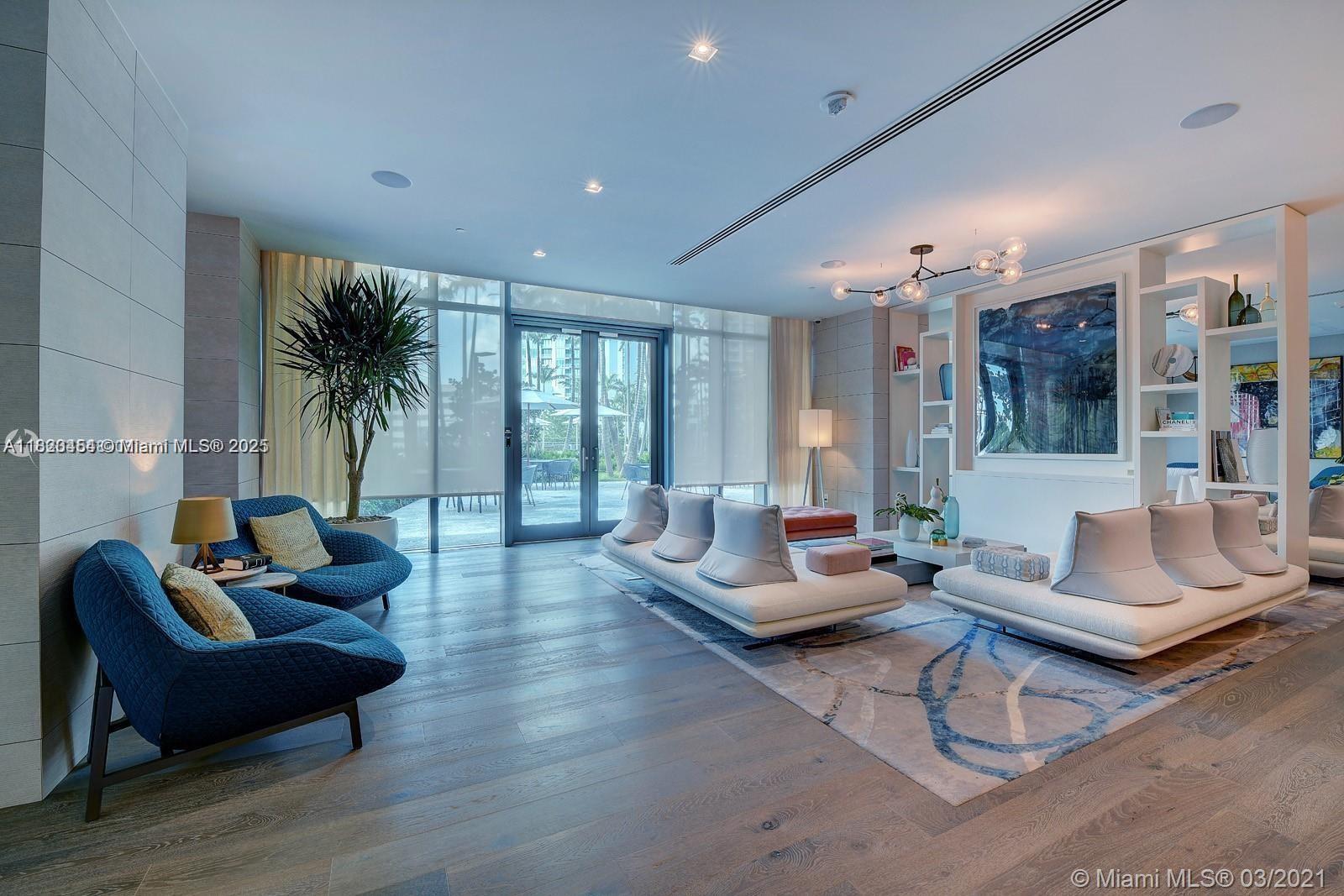 GRAN PARAISO CONDO - Residential