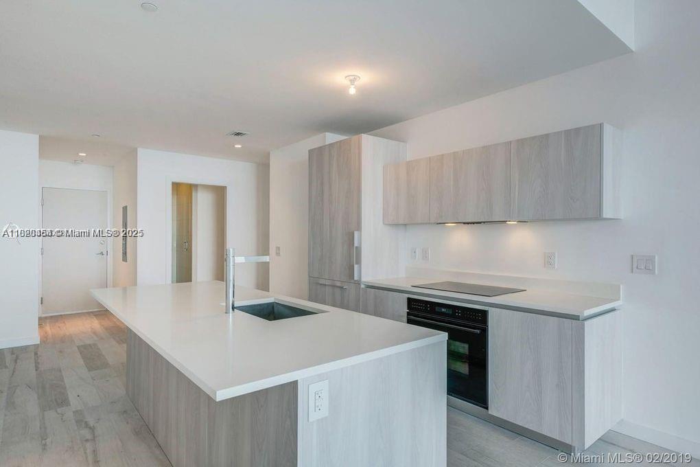 GRAN PARAISO CONDO - Residential