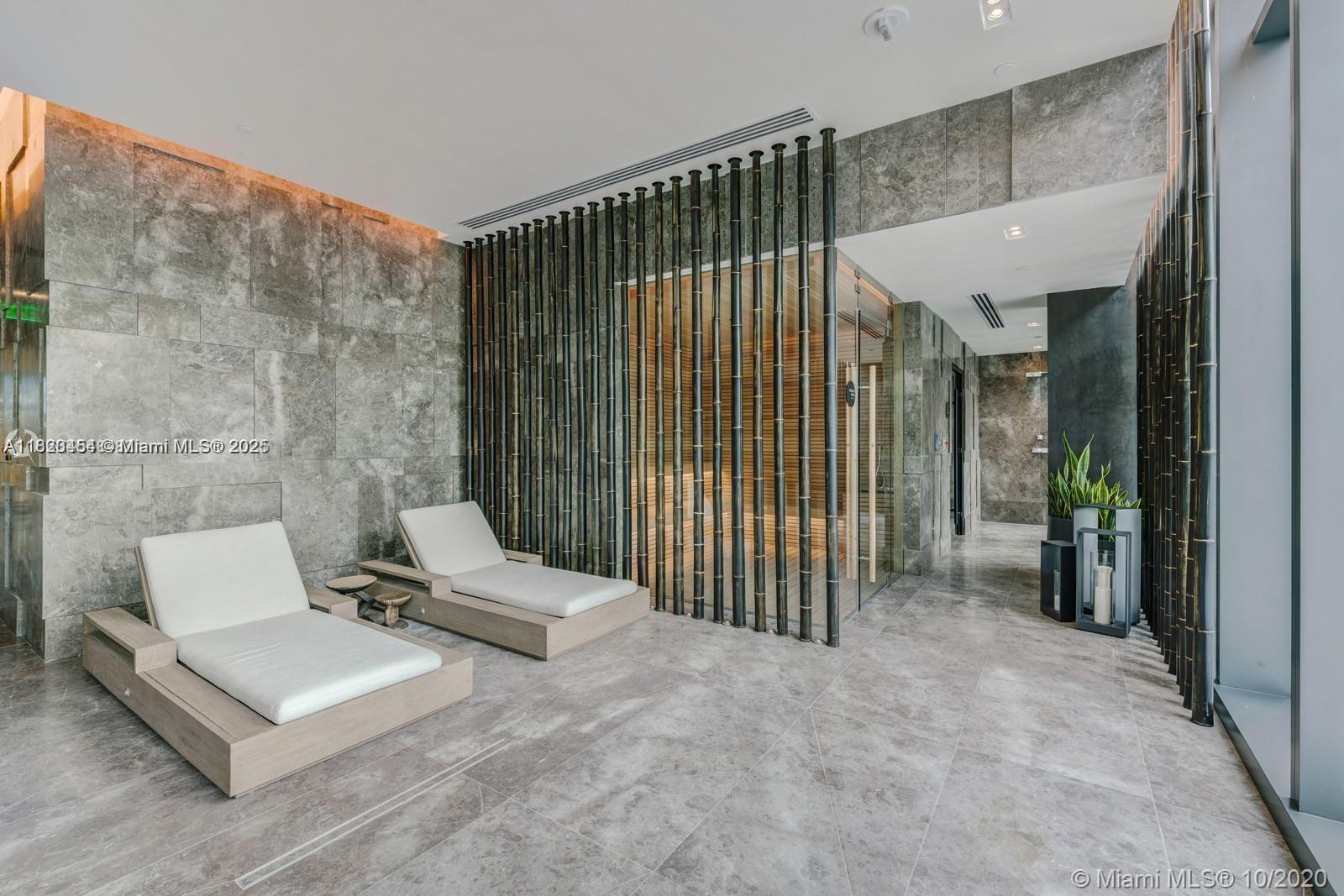 GRAN PARAISO CONDO - Residential