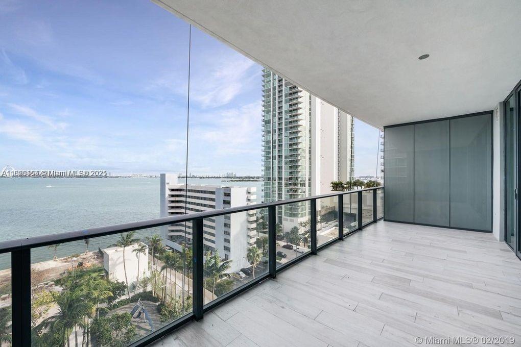 GRAN PARAISO CONDO - Residential