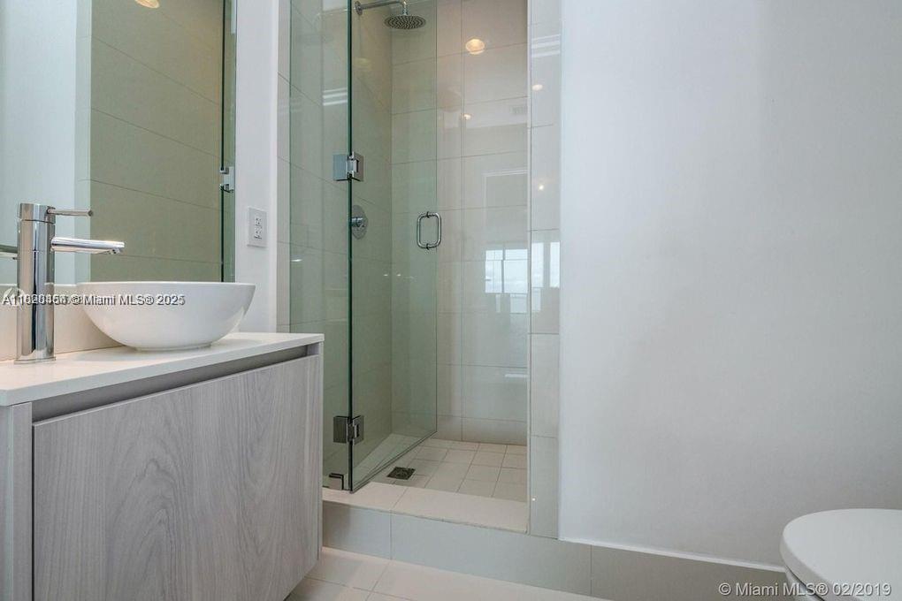 GRAN PARAISO CONDO - Residential