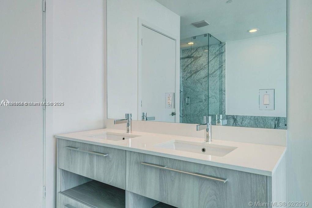 GRAN PARAISO CONDO - Residential