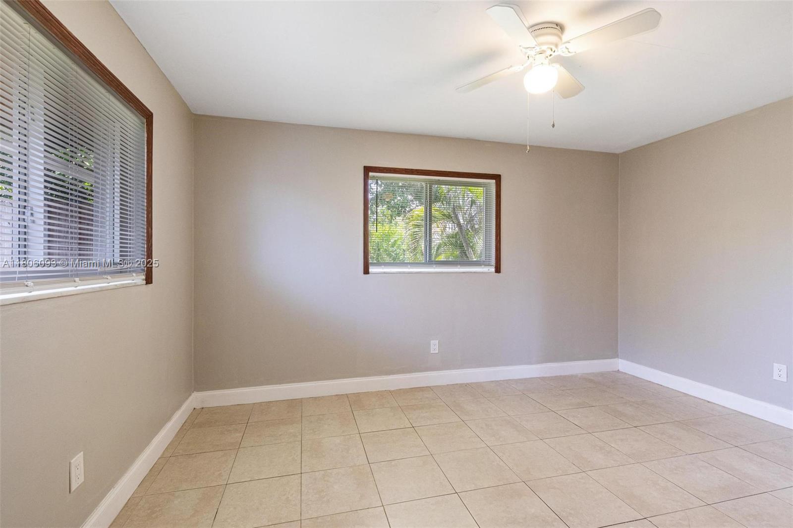 TWIN LAKES RESUB OF BLKS - Residential