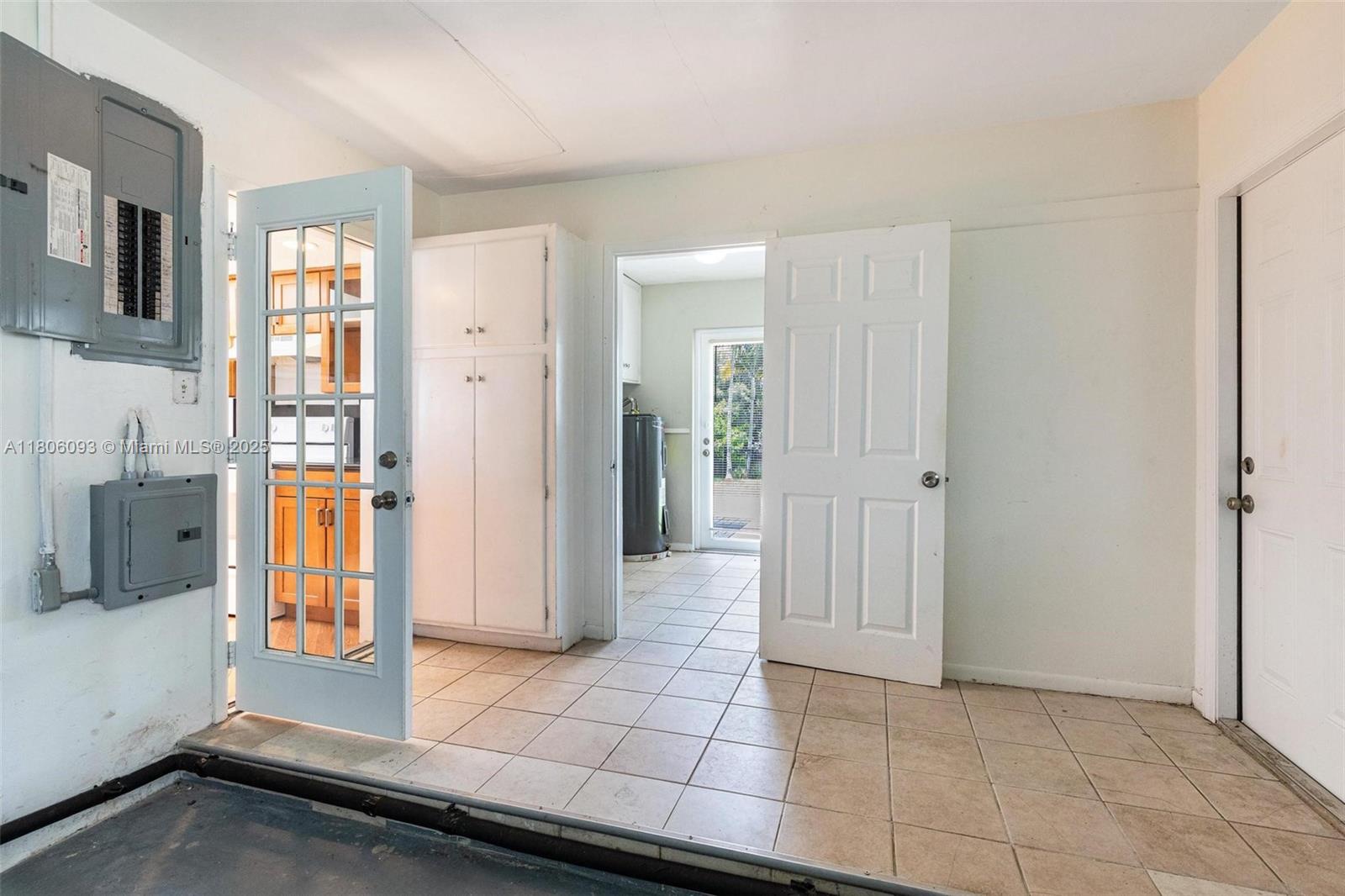 TWIN LAKES RESUB OF BLKS - Residential
