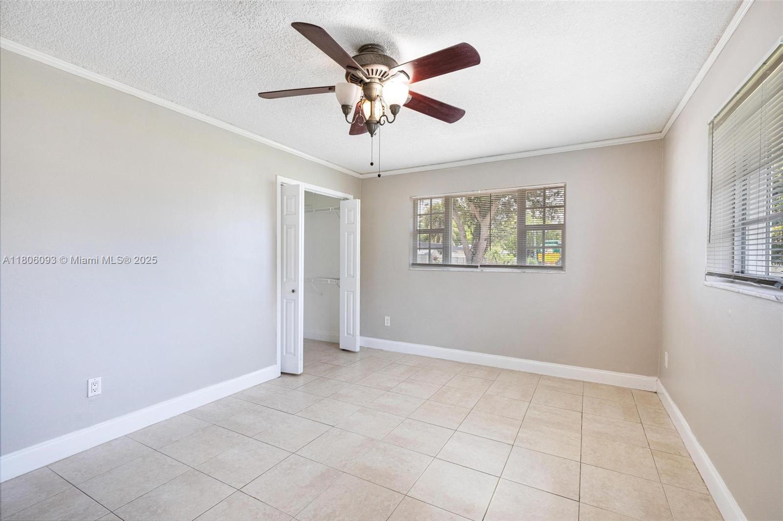 TWIN LAKES RESUB OF BLKS - Residential