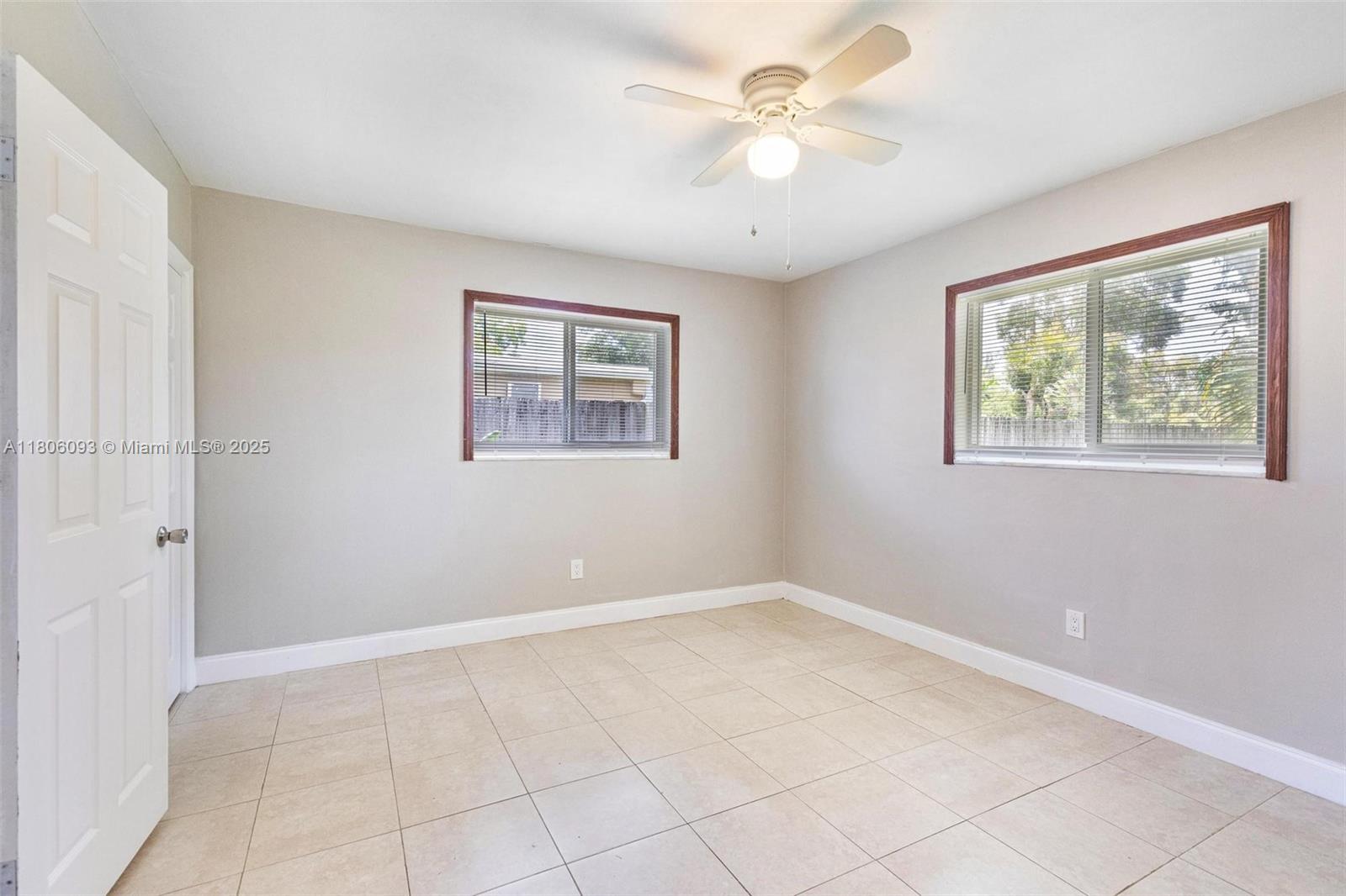 TWIN LAKES RESUB OF BLKS - Residential