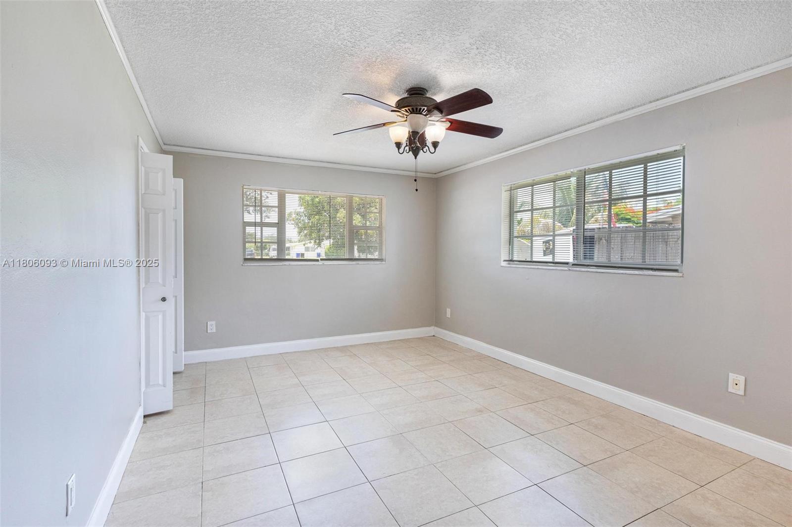 TWIN LAKES RESUB OF BLKS - Residential