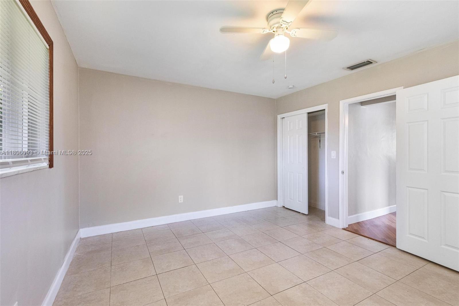 TWIN LAKES RESUB OF BLKS - Residential