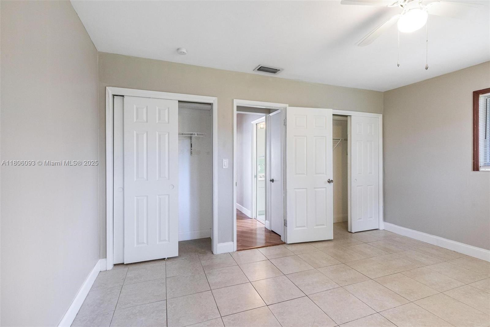 TWIN LAKES RESUB OF BLKS - Residential