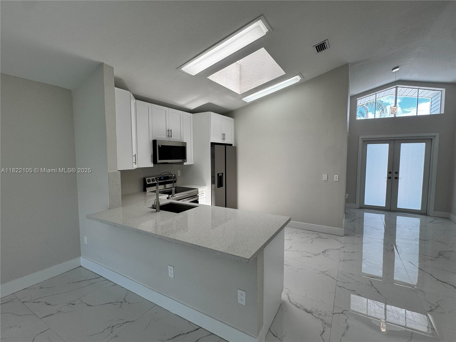 search properties 3 10000 Olive St