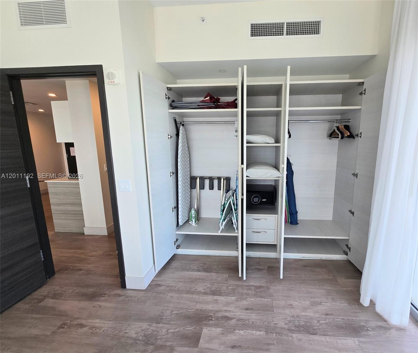 COSTA HOLLYWOOD CONDO - Residential