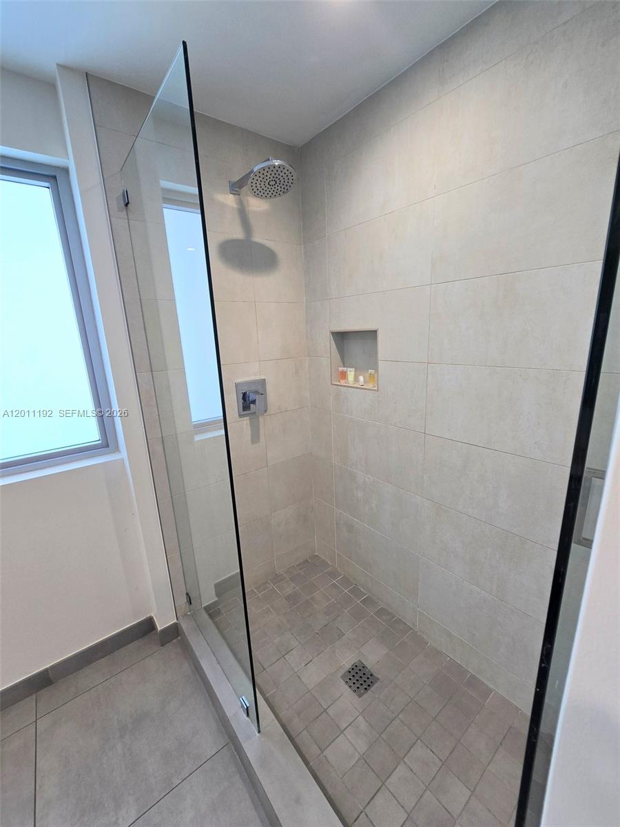 COSTA HOLLYWOOD CONDO - Residential