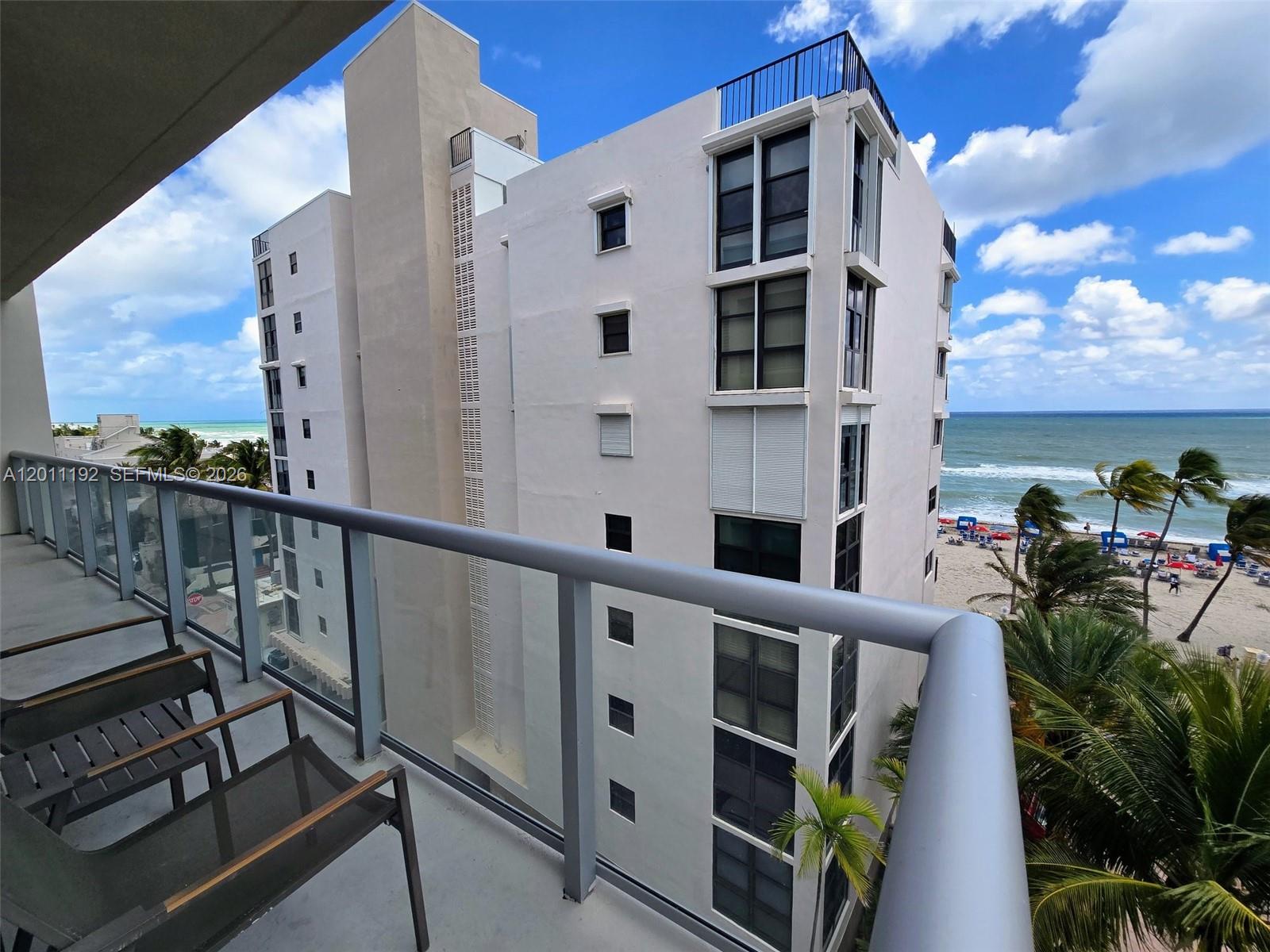 COSTA HOLLYWOOD CONDO - Residential