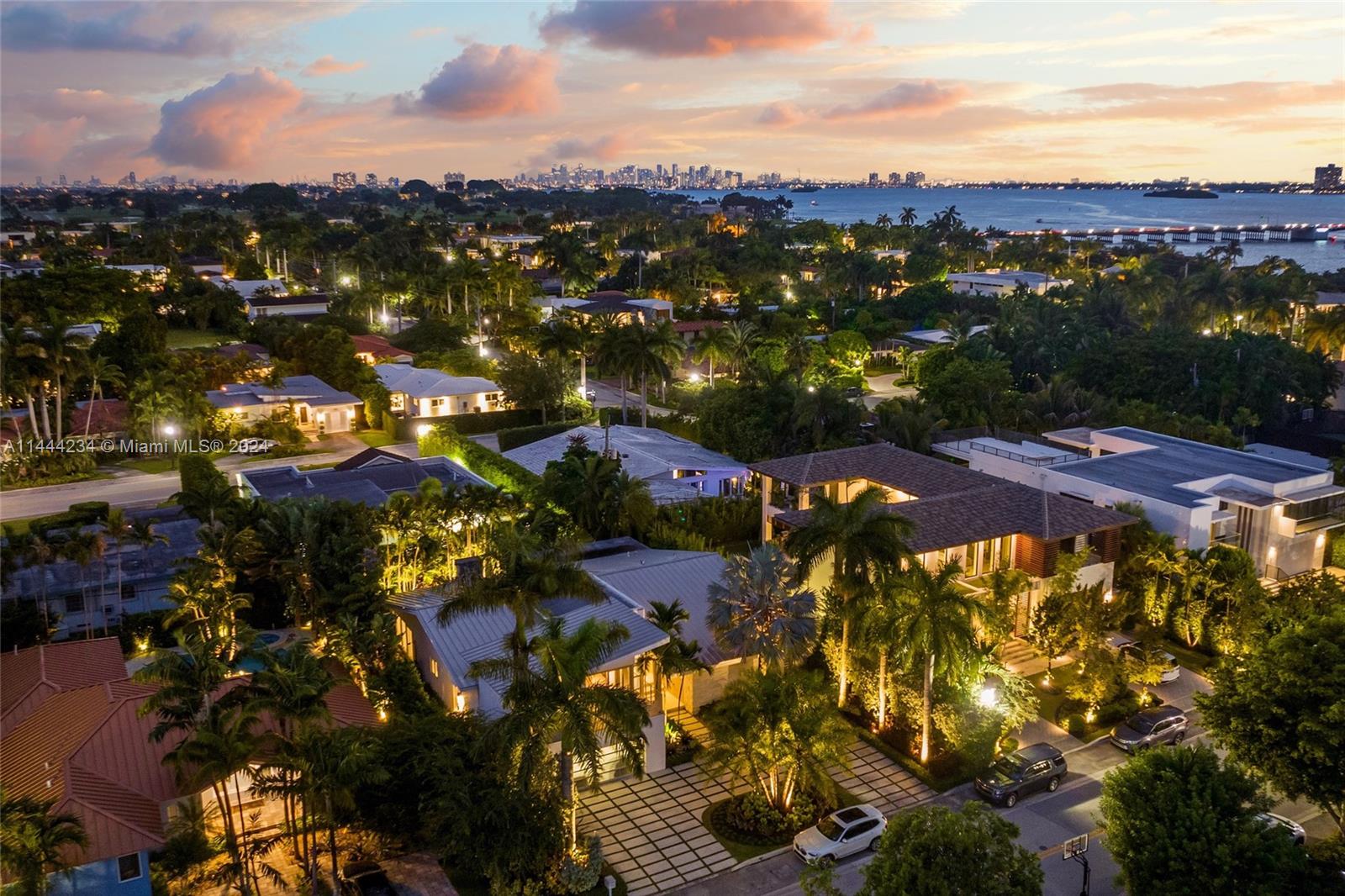 BAY HARBOR ISLAND - Residential