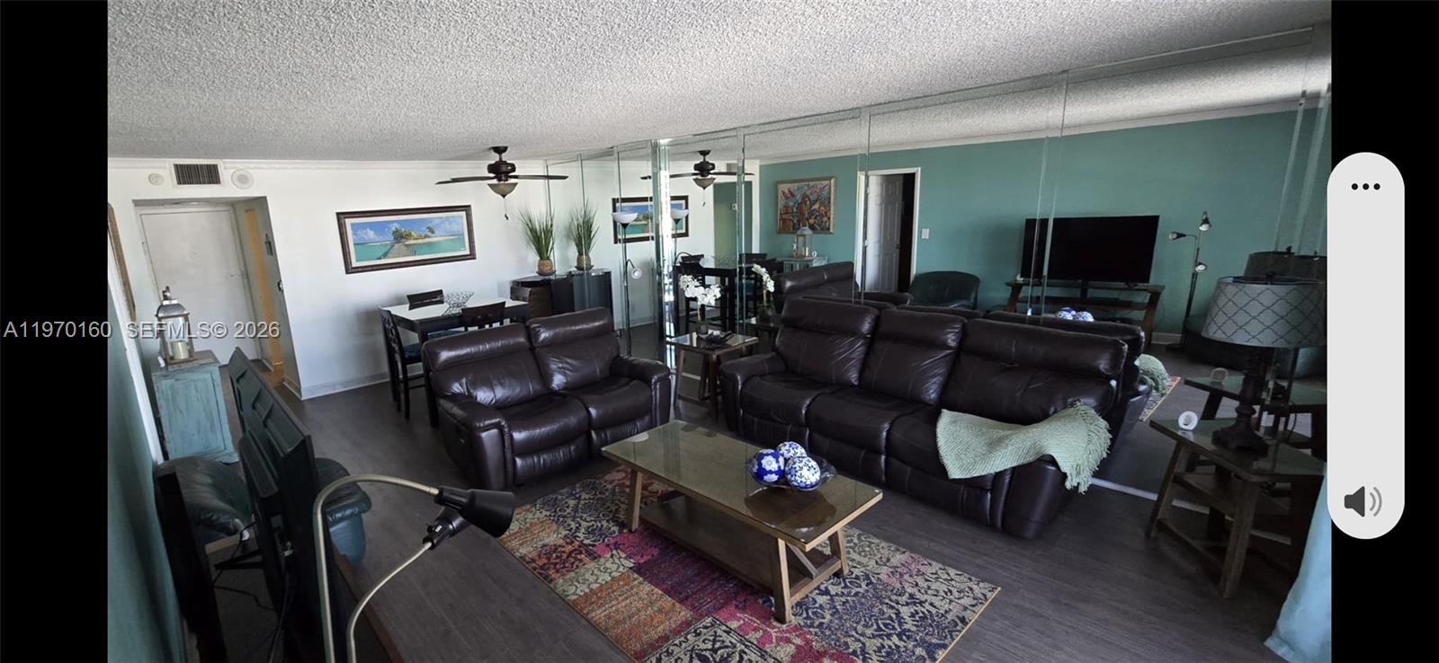 HALLMARK OF HOLLYWOOD CON - Residential