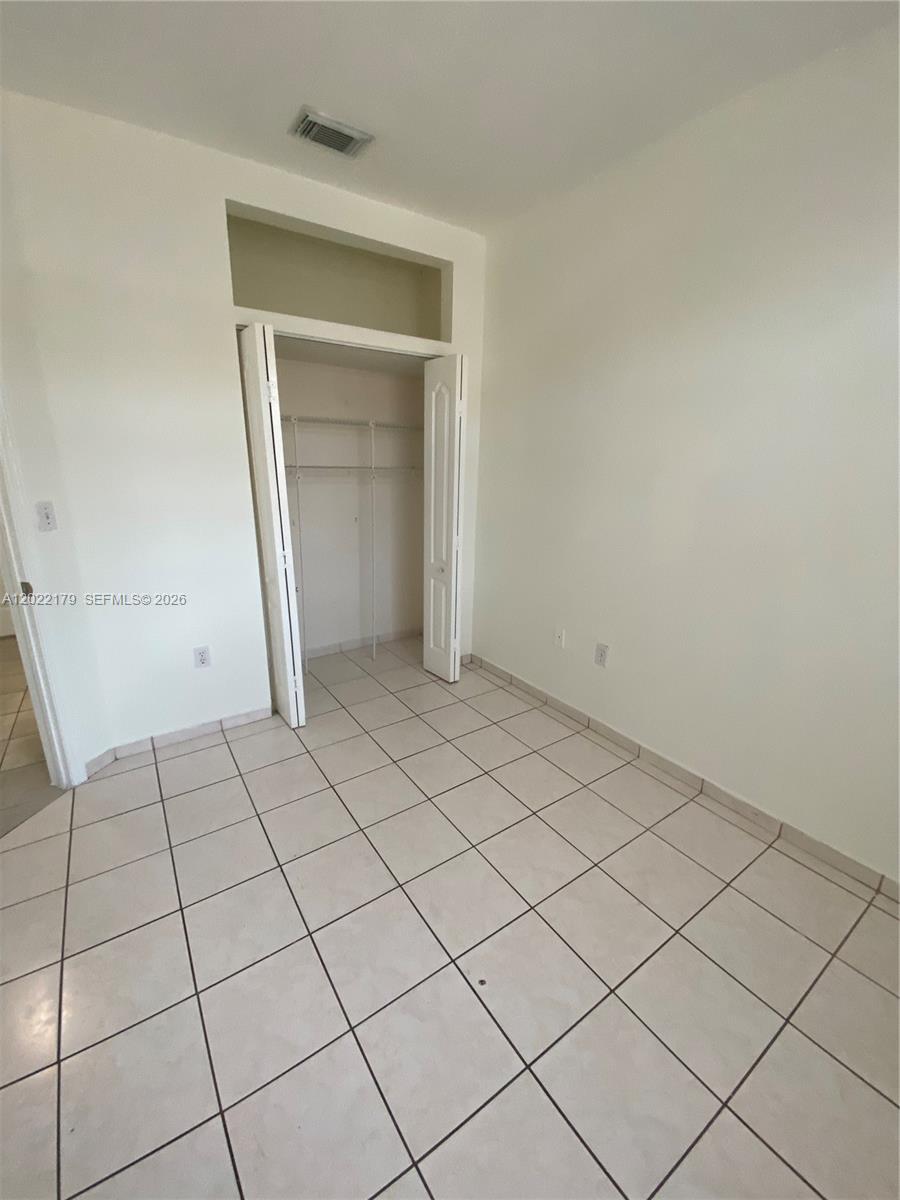 POINCIANA ROYALE VILLAS C - Residential