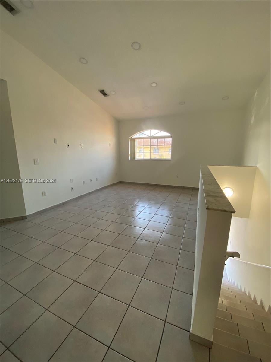 POINCIANA ROYALE VILLAS C - Residential