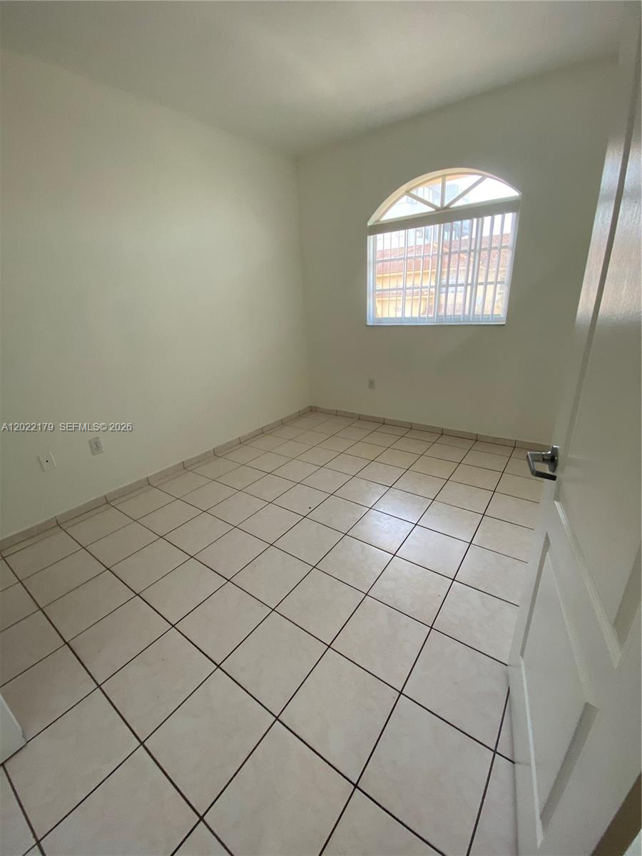POINCIANA ROYALE VILLAS C - Residential