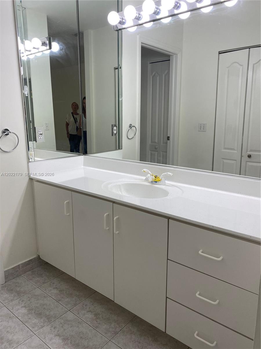 POINCIANA ROYALE VILLAS C - Residential