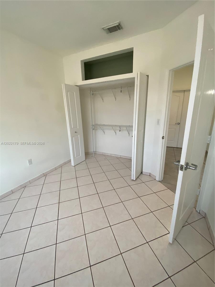 POINCIANA ROYALE VILLAS C - Residential