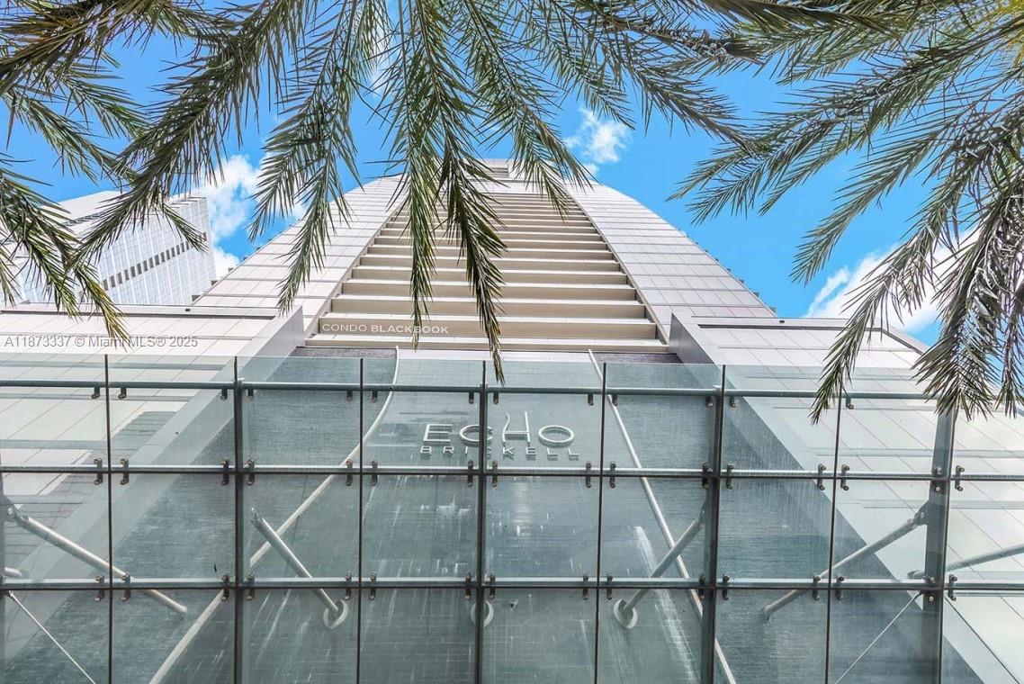 1451 Brickell Ave 2706