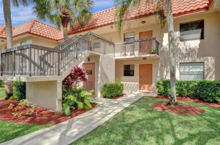 15701 W Waterside Cir 202, Sunrise, Miami-Dade County, Florida - 2 Bedrooms  
2 Bathrooms - 