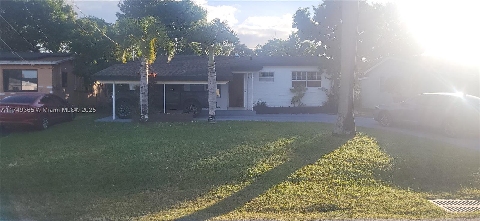 Property for Sale at 731 Sw 3rd Ave, Hallandale Beach, Broward County, Florida - Bedrooms: 2 
Bathrooms: 2  - $499,770