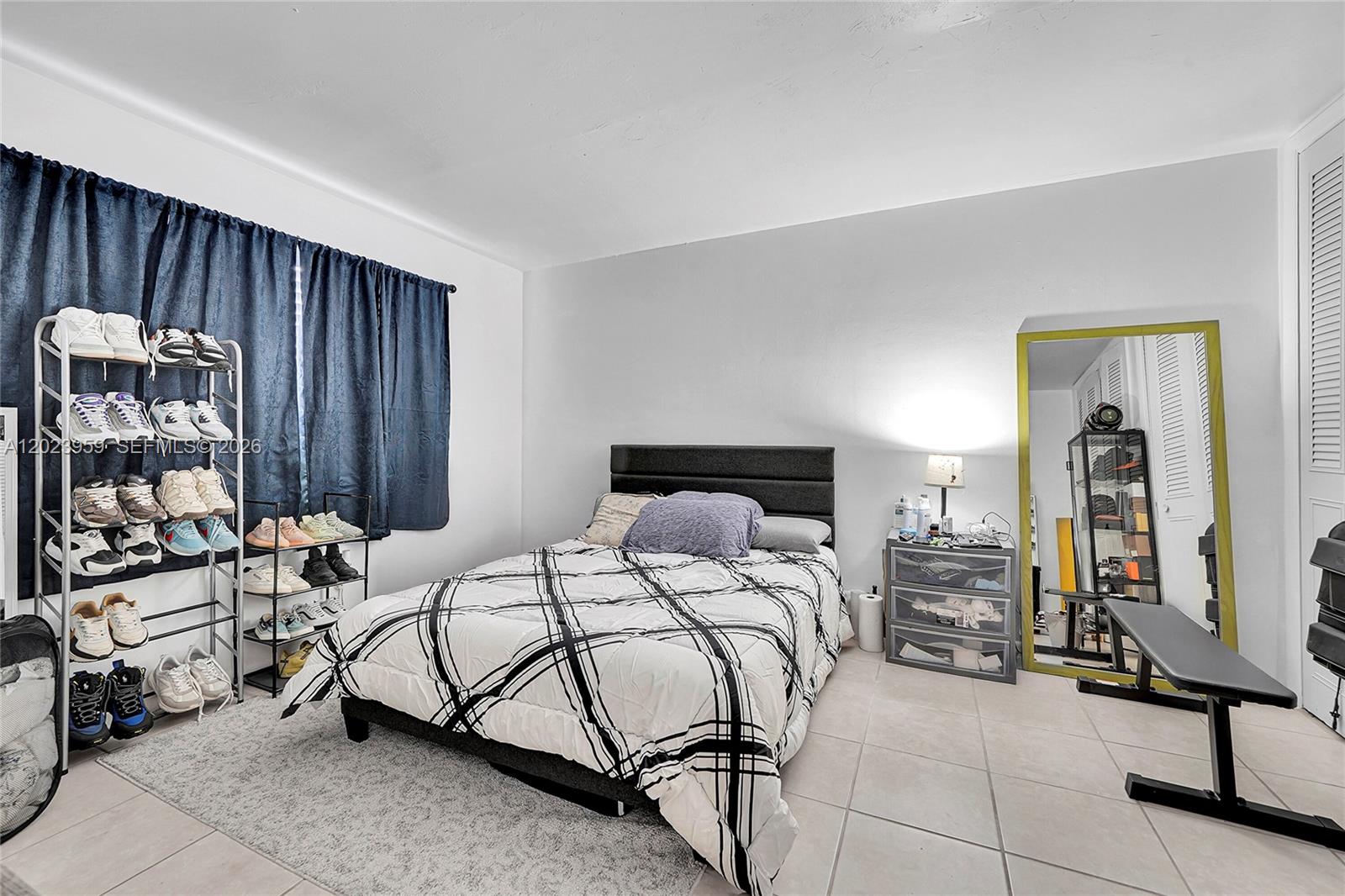 THE PALMS 51 CONDO - Residential