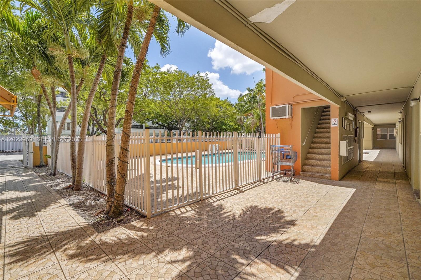 THE PALMS 51 CONDO - Residential